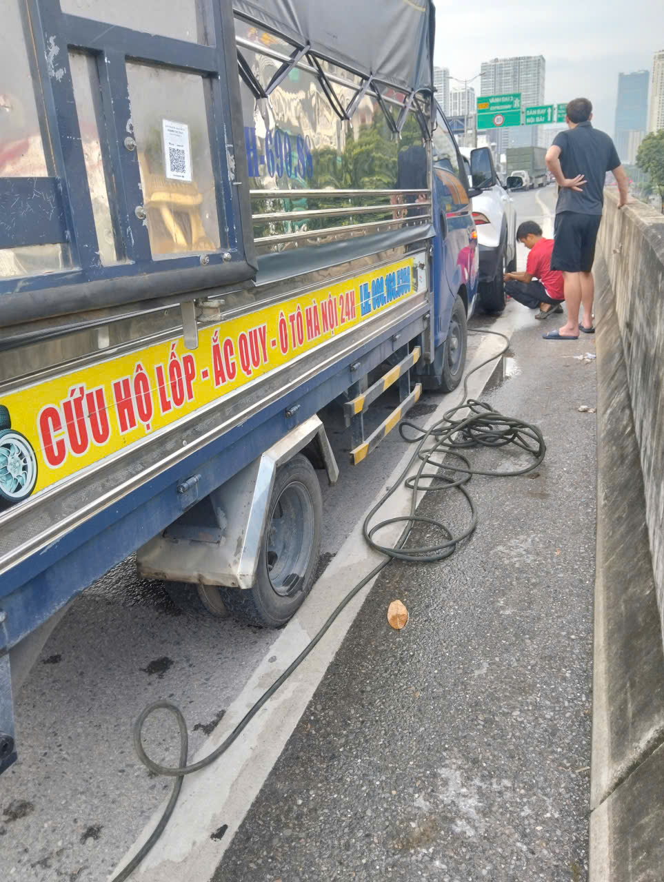 Vá lốp lưu động từ Liêm – Dịch vụ tốt nhất- Gọi 098.168.5356